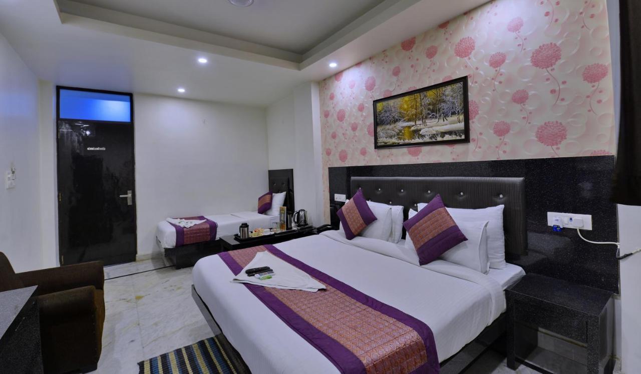 Hotel Noida International - Couple Friendly Hotel In Noida Sector 11 New Delhi Extérieur photo